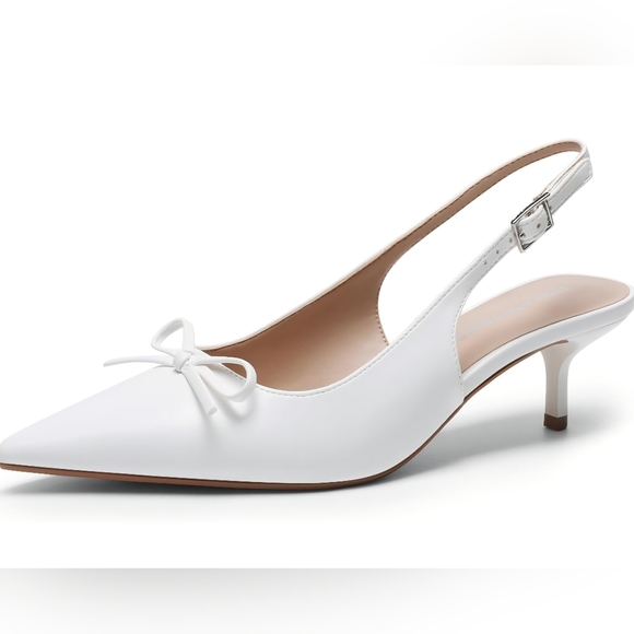 Shoes - NWT White Slingback Kitten Heels Pointed Toe Bow Size 8 Elegant